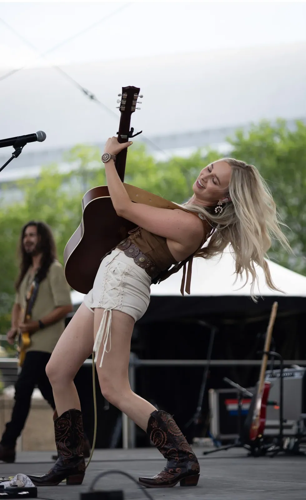 Melanie Dyer performing live on stage