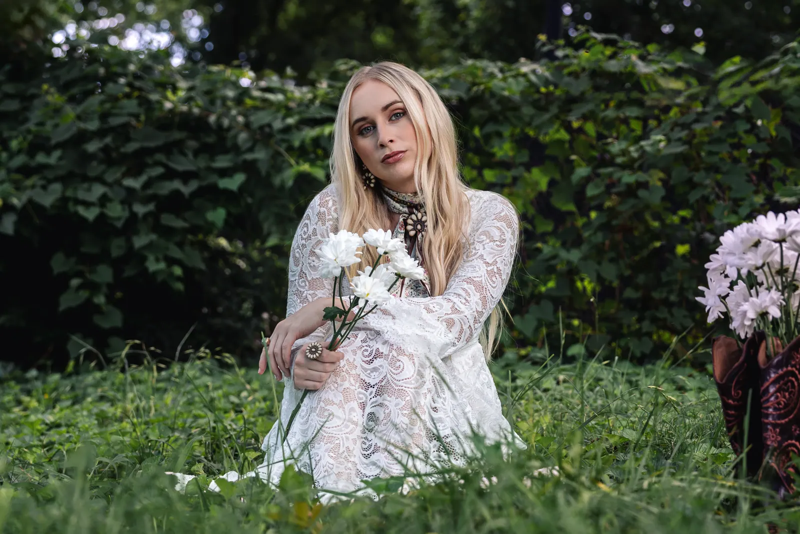 Melanie Dyer photographed for the Daisies From Dirt album session